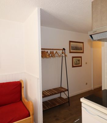  - Photo 3