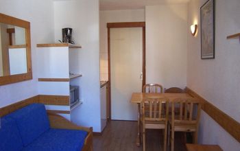  - Photo 1