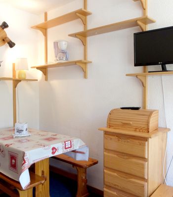  - Photo 2