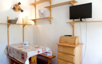 - Photo 2
