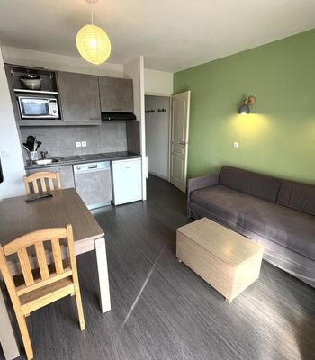  - Photo 1