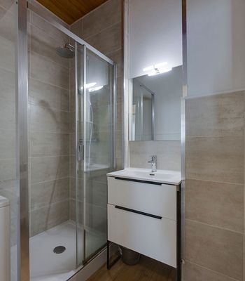  - Photo 7