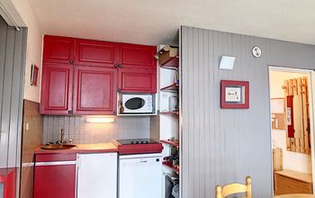 - Photo 3