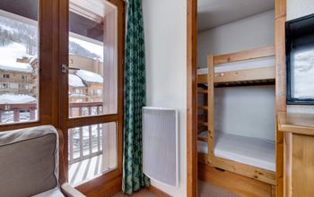  - Photo 5