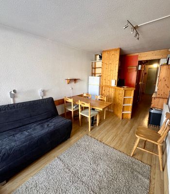  - Photo 1
