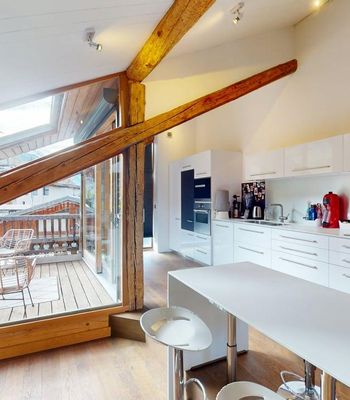  - Photo 1