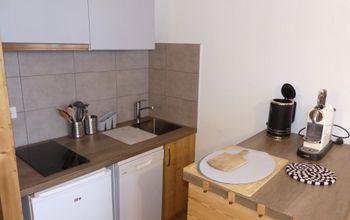 - Photo 7