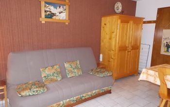  - Photo 3