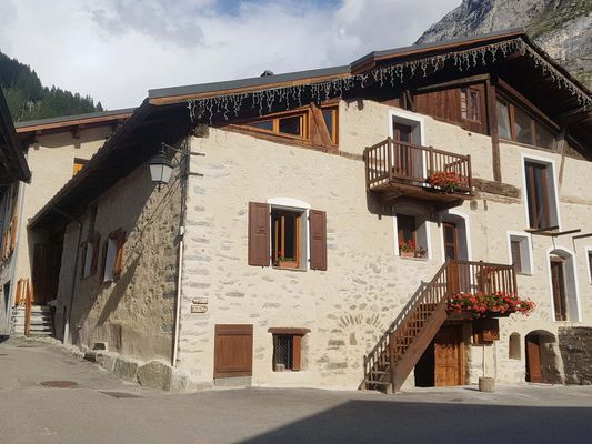 LE GRAND CHALET DU BARIOZ LE GRAND CHALET DU BARIOZ