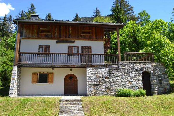 CHALET LA BZEILLE