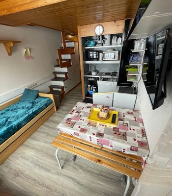 - Photo 2