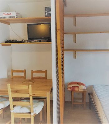  - Photo 2