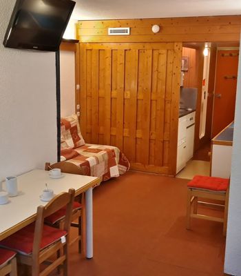 - Photo 1