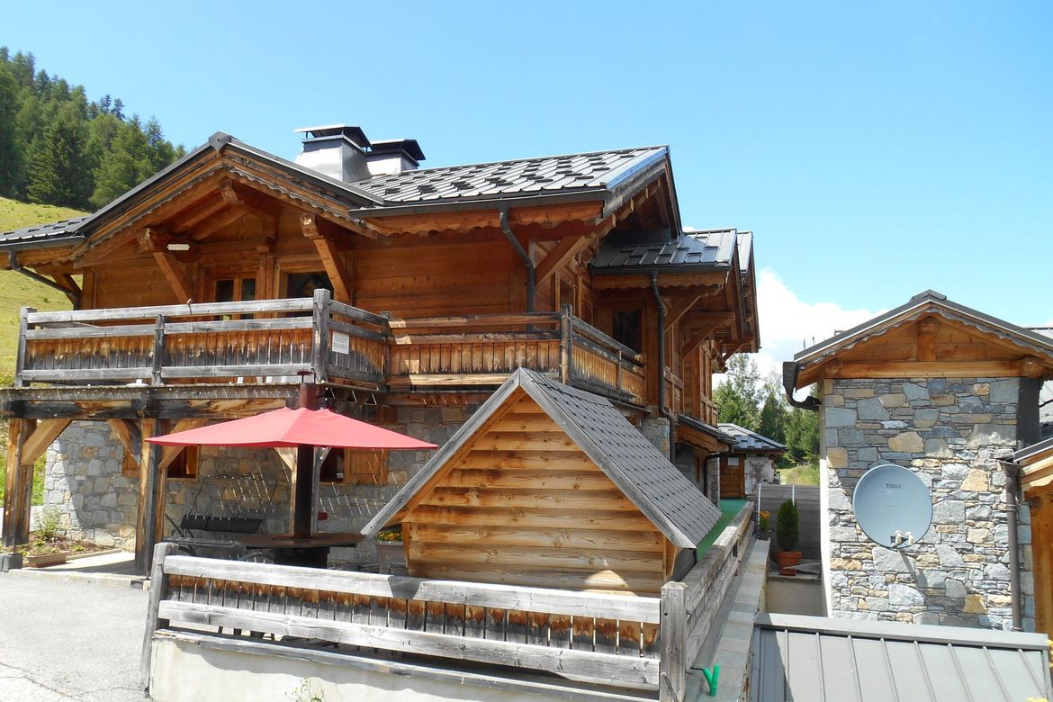 Photo 1