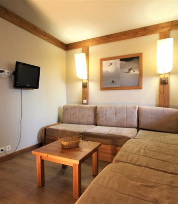 - Photo 1