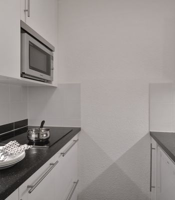 - Photo 6