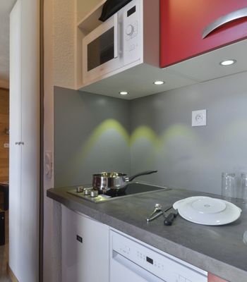  - Photo 3