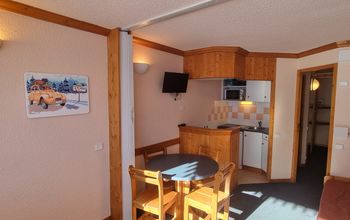  - Photo 1