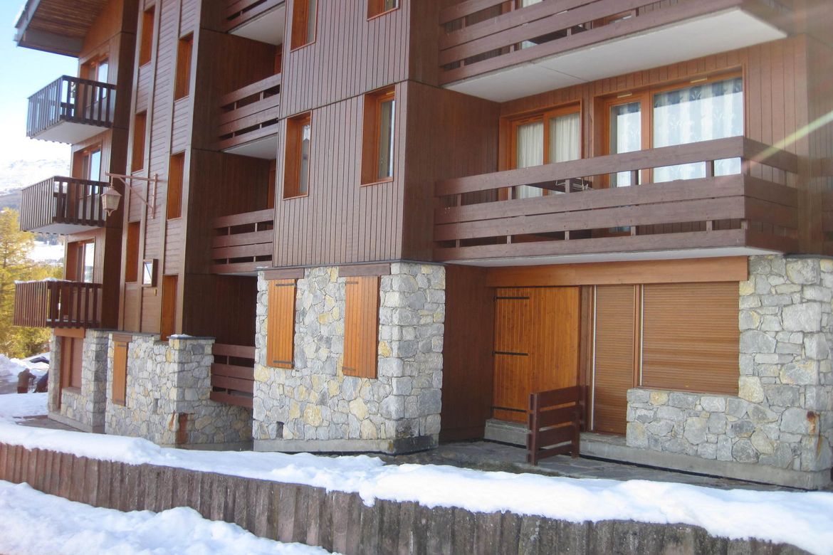 Photo 1