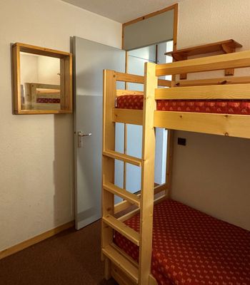  - Photo 4
