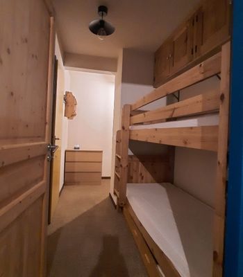  - Photo 7