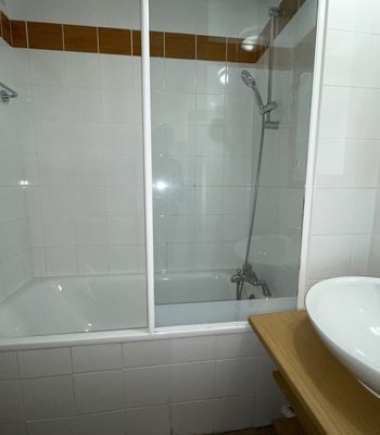 - Photo 6