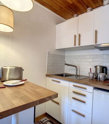 - Photo 5