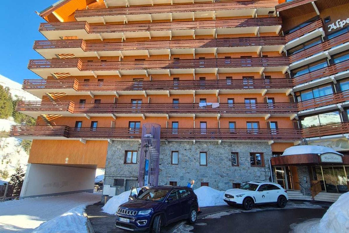 Photo 1