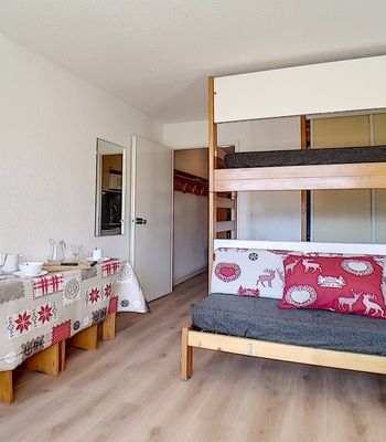  - Photo 2