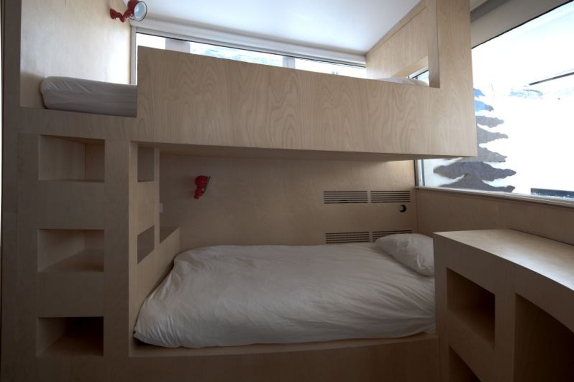 Photo 1