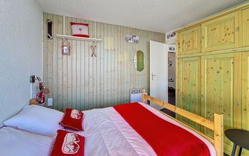  - Photo 6