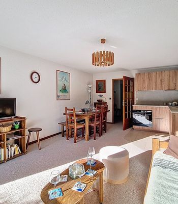 Apartment · Saint-Martin-de-Belleville - Photo 2