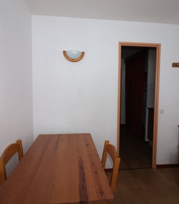 - Photo 2