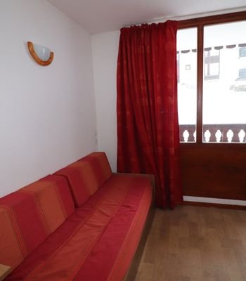 - Photo 1