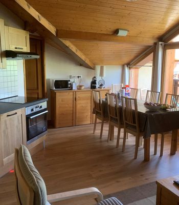 Apartment · Saint-Martin-de-Belleville - Photo 2