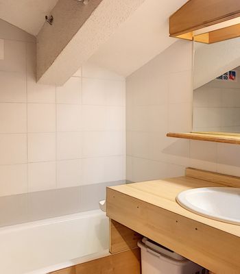 Apartment · Saint-Martin-de-Belleville - Photo 7