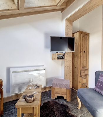 Apartment · Saint-Martin-de-Belleville - Photo 2