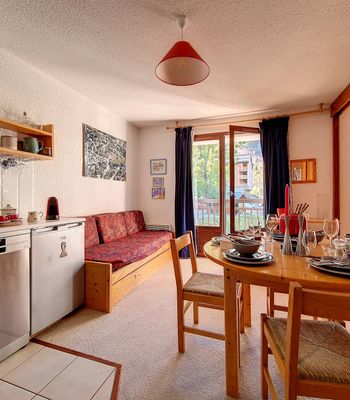 Apartment · Saint-Martin-de-Belleville - Photo 1