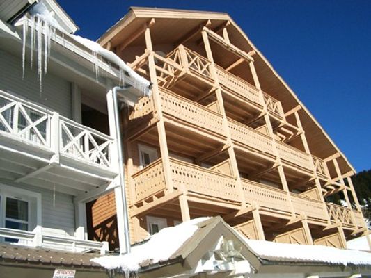 CHATEAUX DE CRANS