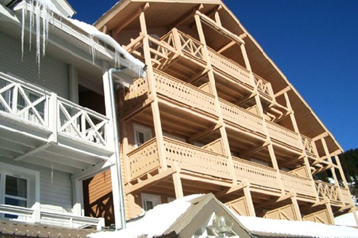 Photo 1