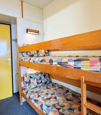 - Photo 8