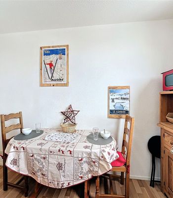 - Photo 4