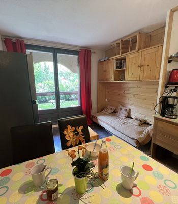  - Photo 2