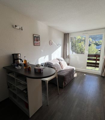  - Photo 1