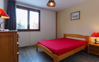 - Photo 5