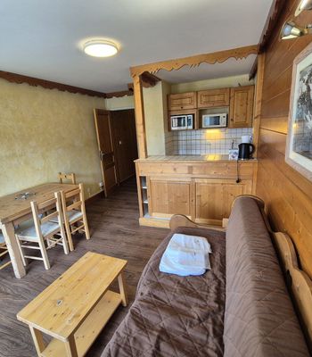  - Photo 2