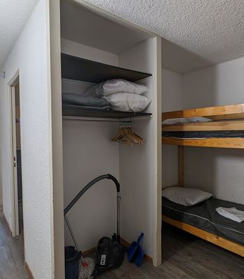  - Photo 5