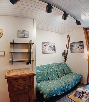 - Photo 3