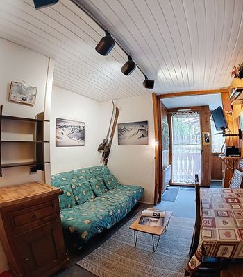  - Photo 1