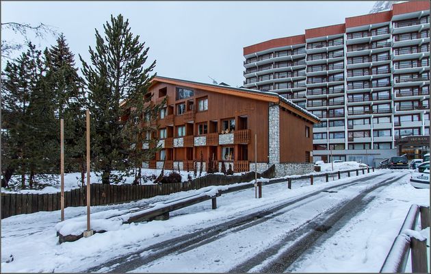 LES BARTAVELLES LES BARTAVELLES